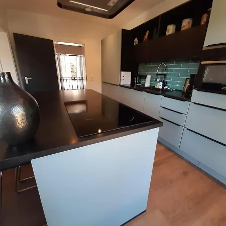 בית נופש Modern In Near Area *